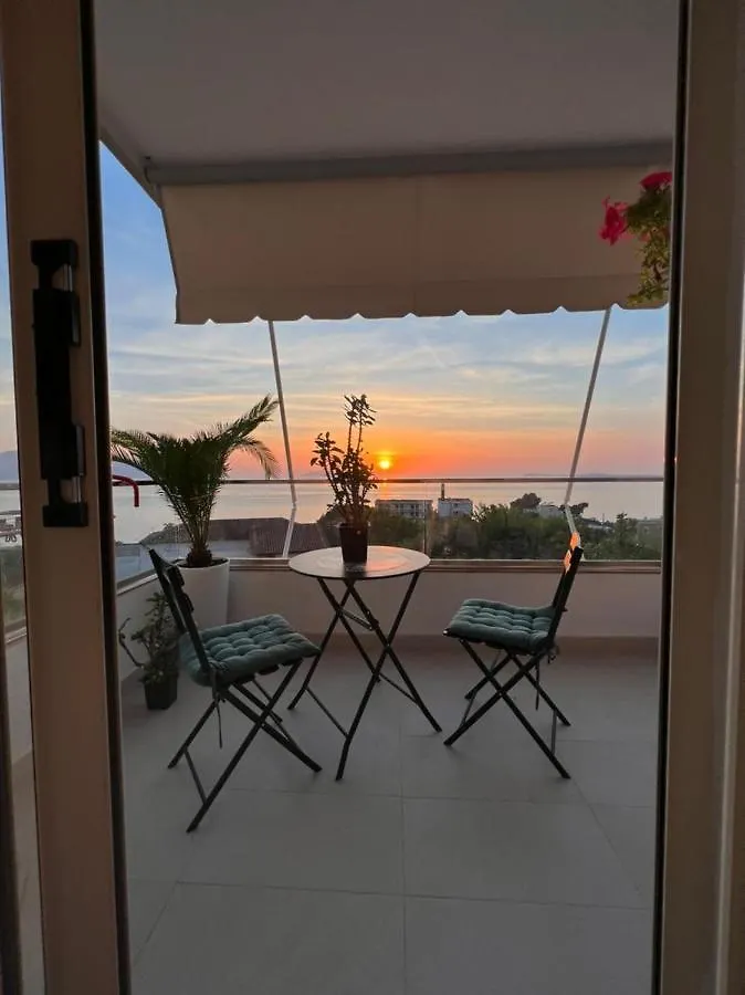 Sunny Breeze Apartment Vlorë