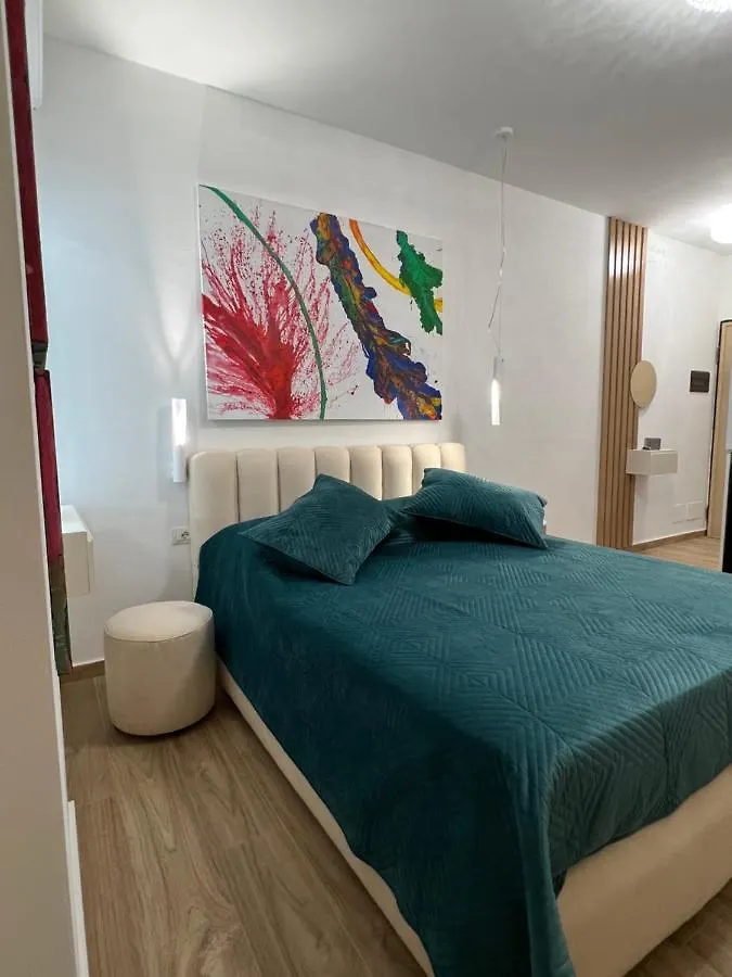 Sunny Breeze Apartment Vlore