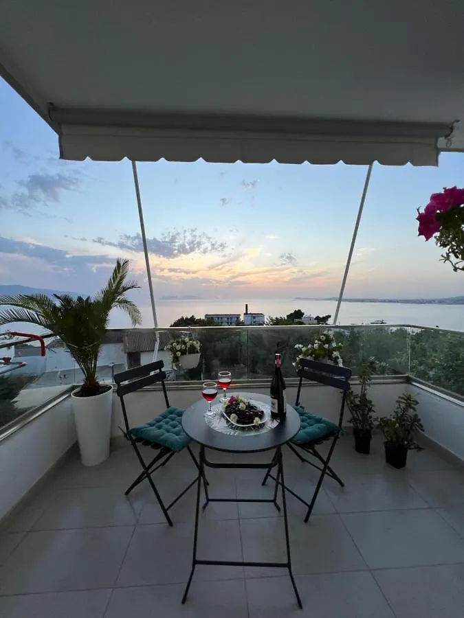 Sunny Breeze Apartment Vlorë