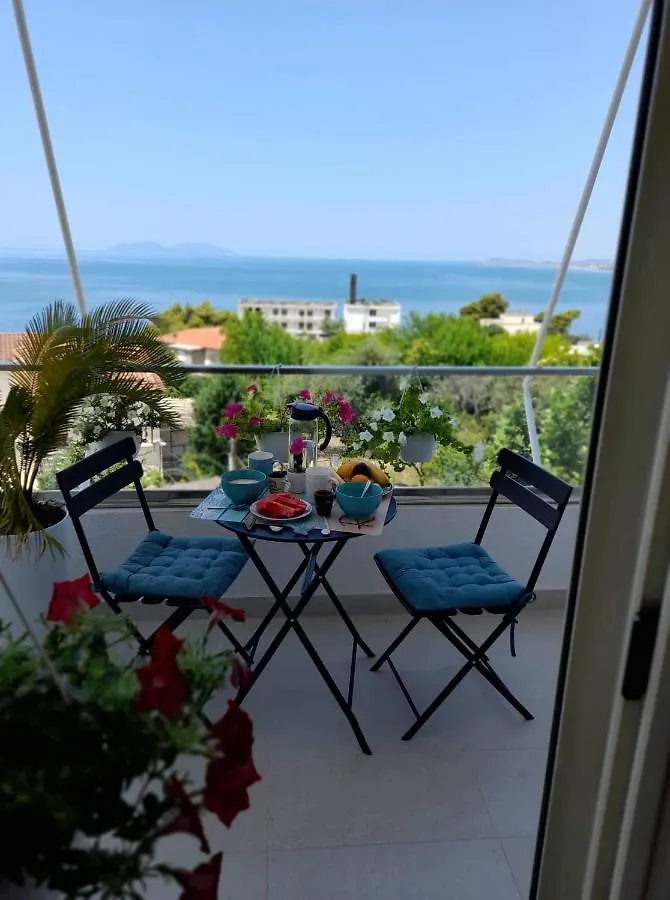 Sunny Breeze Apartment Vlorë