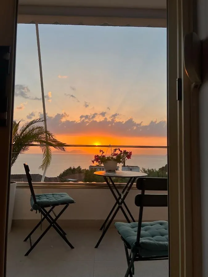 Sunny Breeze Apartment Vlore